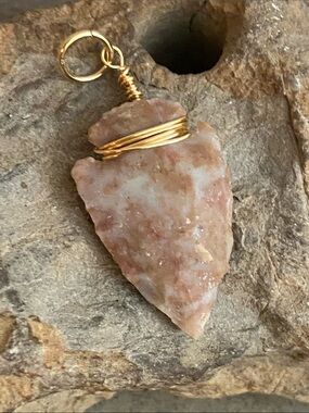 NEW Handmade Wire Wrapped Arrowhead Stone Pendant